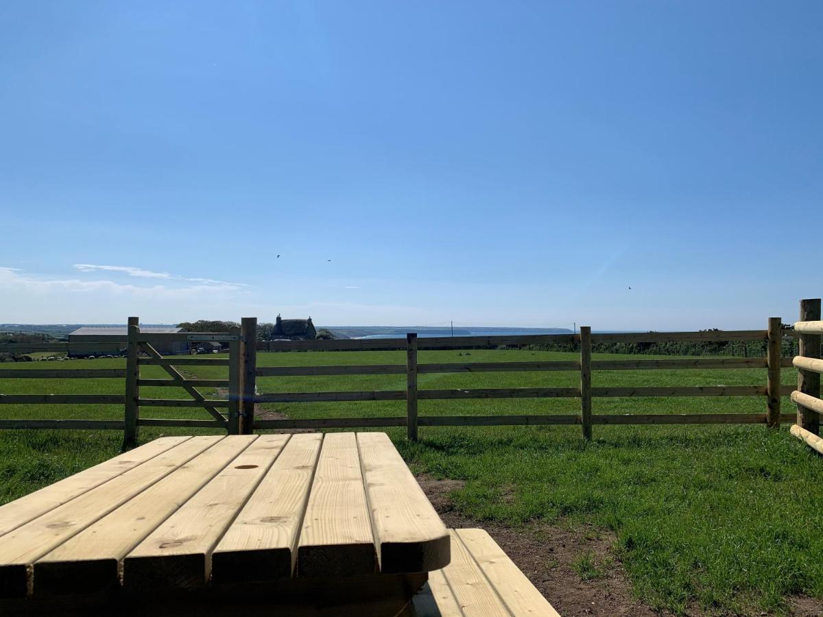 Ewe With A View Sea View Shepherds Huts Breage Εξωτερικό φωτογραφία