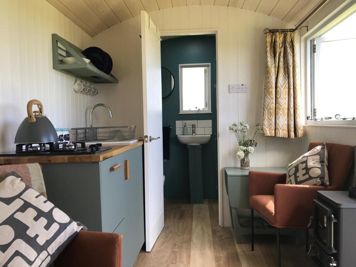 Ewe With A View Sea View Shepherds Huts Breage Εξωτερικό φωτογραφία